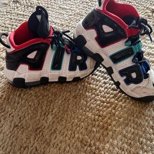 Nike Air More Uptempo CL Allstar white, black, university red and game royal